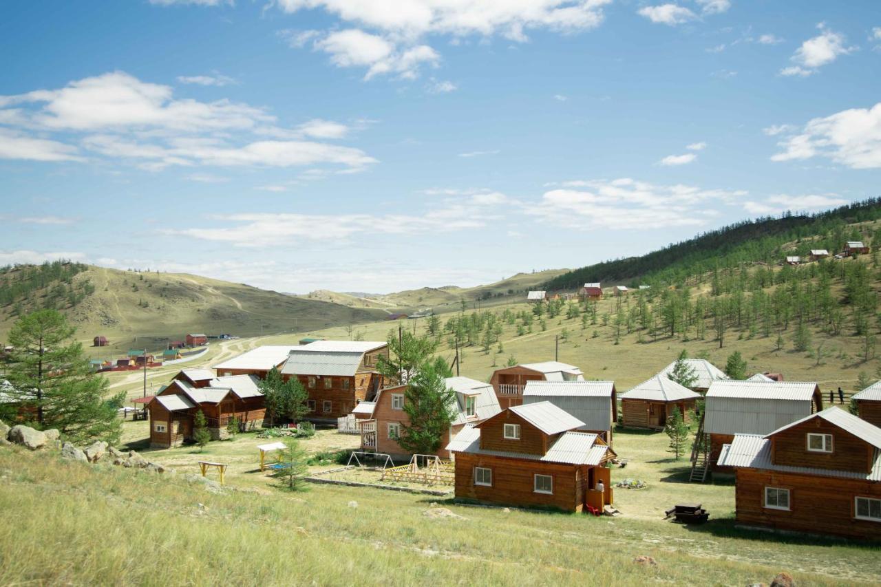 Boyarskiy Dvor Andreevskiy Hotel Sachjoerta Buitenkant foto