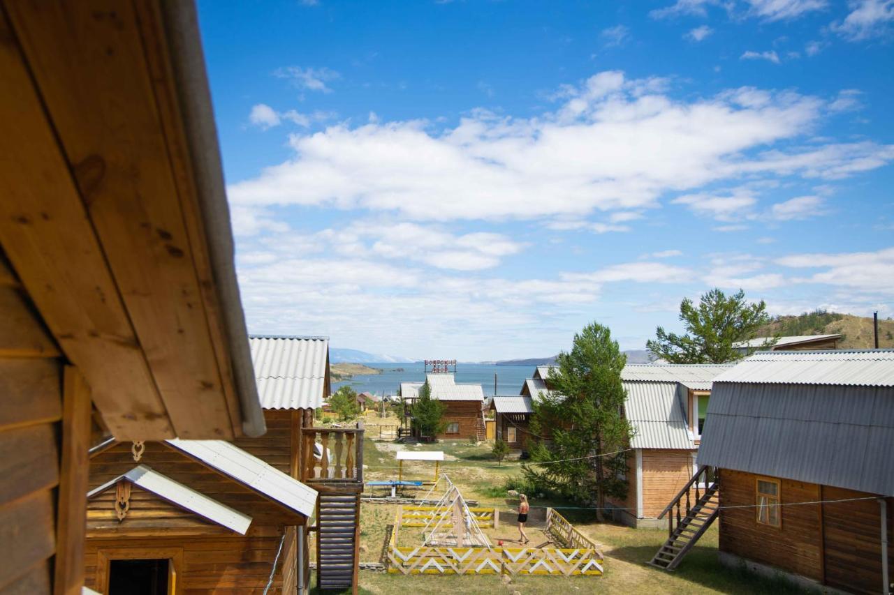 Boyarskiy Dvor Andreevskiy Hotel Sachjoerta Buitenkant foto